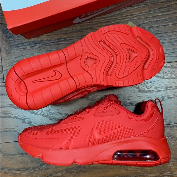 NIKE men’s AIR MAX 200 University Red - Picture 7 of 16